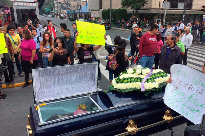 Piden "Justicia para Paola" Piden "Justicia para Paola"