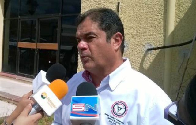 Acuden taxistas yucatecos a "rodada" en la CDMX Acuden taxistas yucatecos a "rodada" en la CDMX