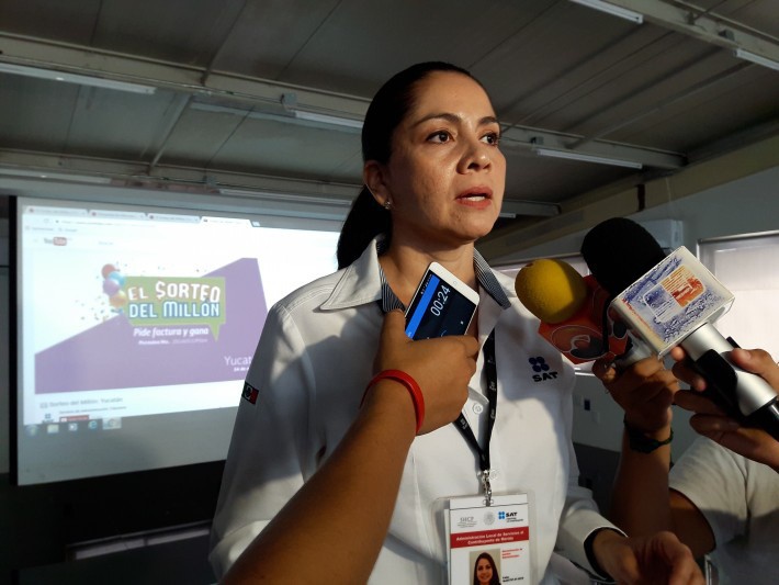 Presentan a ganadores del Sorteo del Millón Presentan a ganadores del Sorteo del Millón