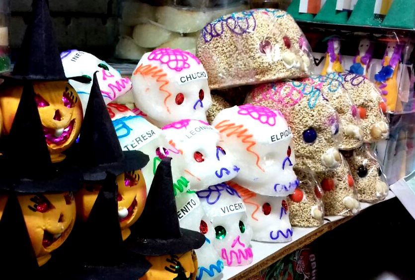 La Feria del Dulce junto al portal de granos La Feria del Dulce junto al portal de granos