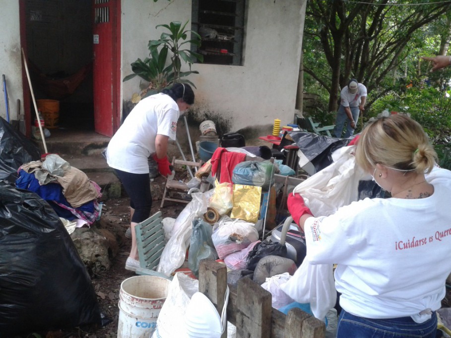 DIF Tizimín ayuda a mujer abandonada DIF Tizimín ayuda a mujer abandonada