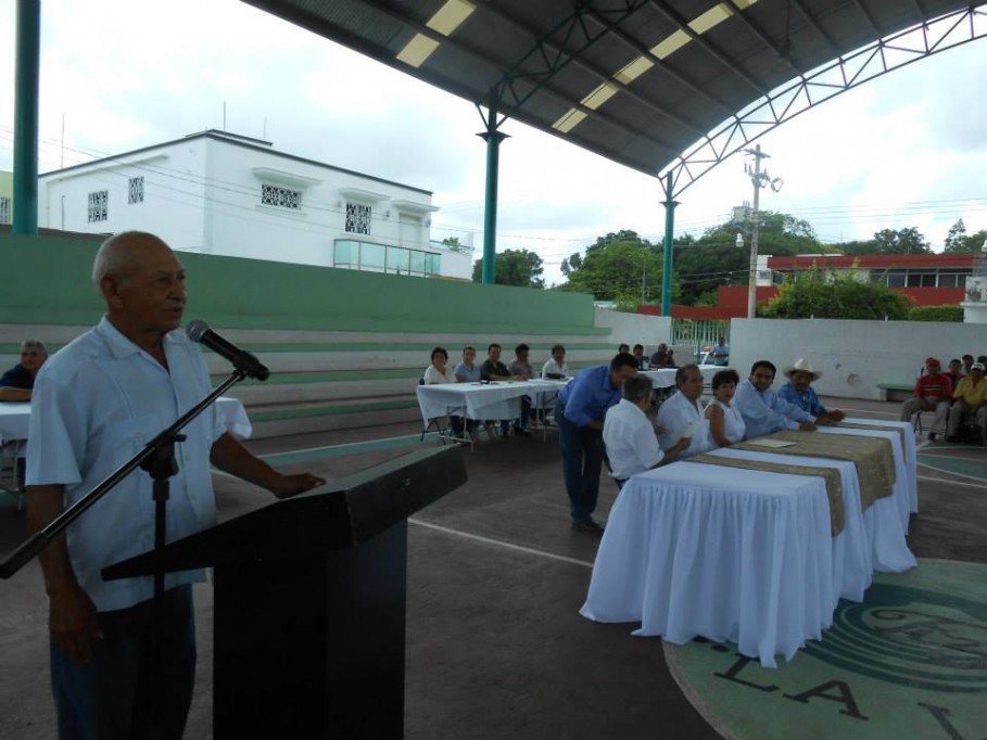 TIZIMIN: Entregan 745 tarjetas de Procampo y Progran a productores.\r\n TIZIMIN: Entregan 745 tarjetas de Procampo y Progran a productores.\r\n
