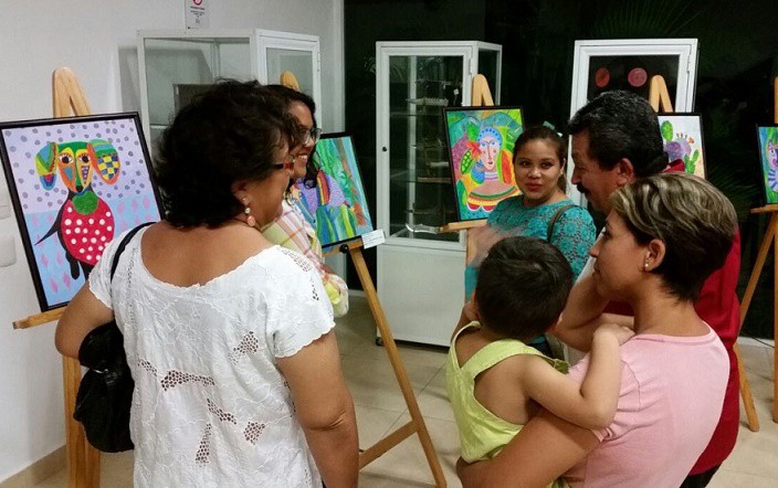 Artistas plásticos comparten sus obras en Tizimín Artistas plásticos comparten sus obras en Tizimín