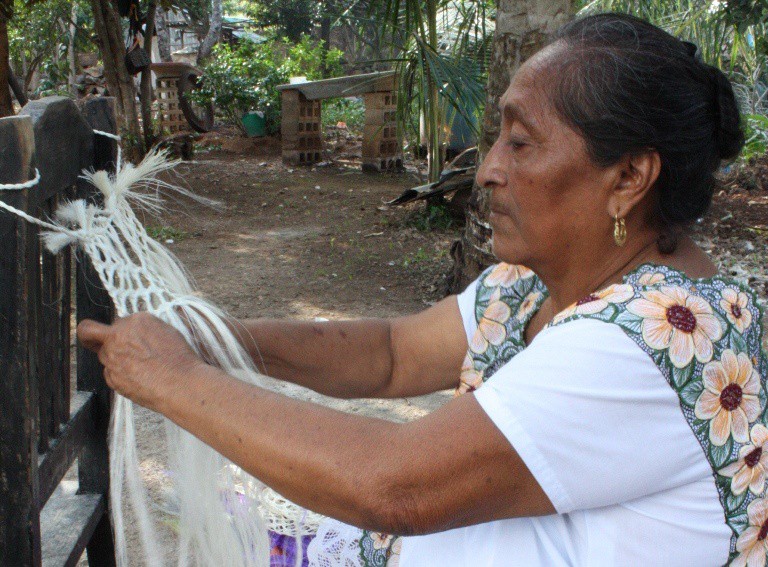 Entregan apoyos del Pacmyc en 43 comunidades Entregan apoyos del Pacmyc en 43 comunidades
