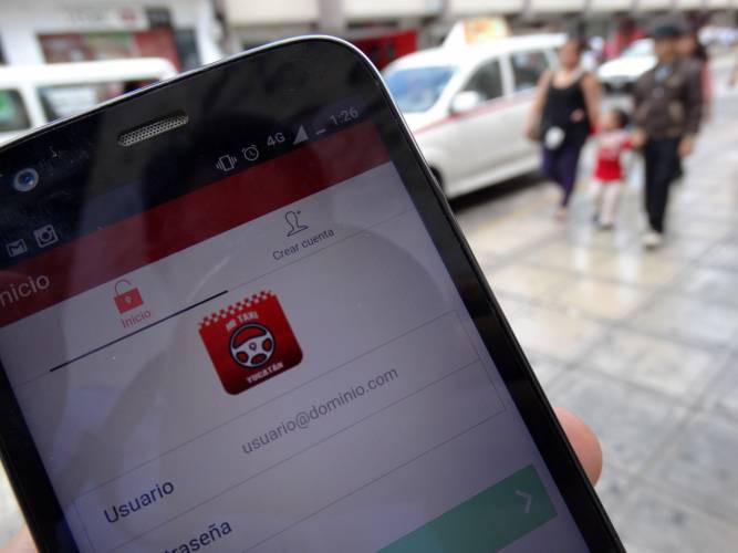 Unidades del FUTV cambian taximetros por tabletas Unidades del FUTV cambian taximetros por tabletas