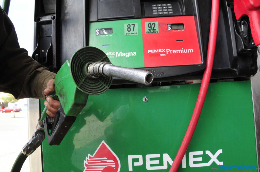 Protestan en Valladolid por “gasolinazos” Protestan en Valladolid por “gasolinazos”