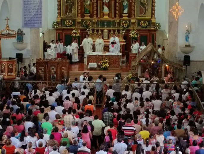 Devoción en Tizimín por las imágenes de los tres reyes Devoción en Tizimín por las imágenes de los tres reyes