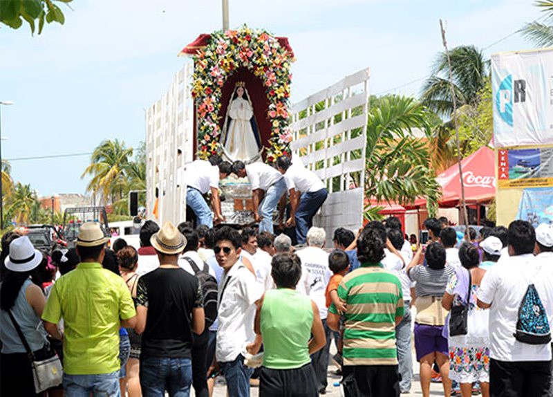 Invitan a la fiesta de "la pobre de Dios" Invitan a la fiesta de "la pobre de Dios"