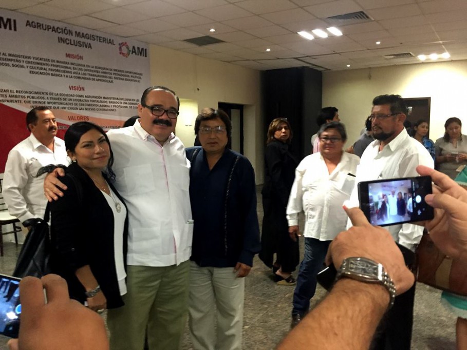 Buscan reforzar vínculo entre familia y escuela Buscan reforzar vínculo entre familia y escuela