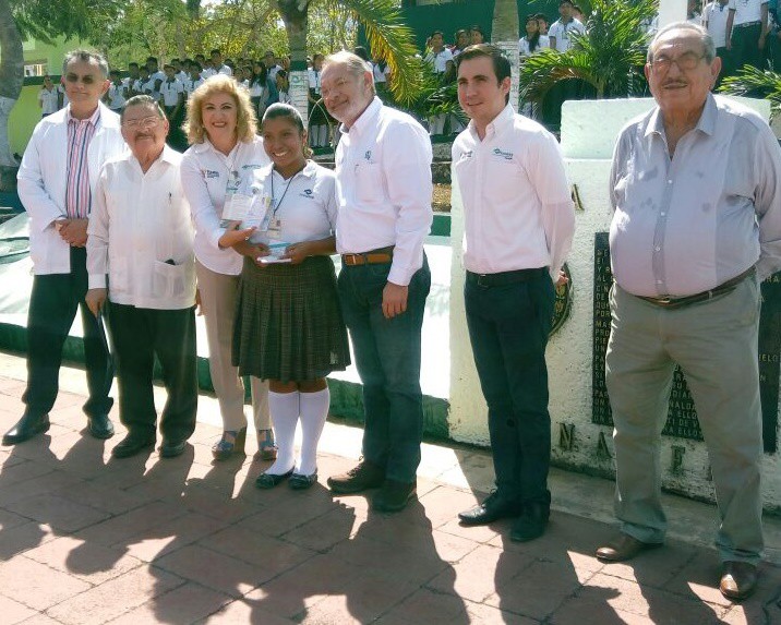 2776 estudiantes de Valladolid ya cuentan con seguro social 2776 estudiantes de Valladolid ya cuentan con seguro social