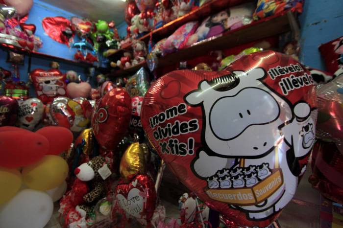 Yucatecos gastarían hasta 500 pesos el 14 de febrero Yucatecos gastarían hasta 500 pesos el 14 de febrero