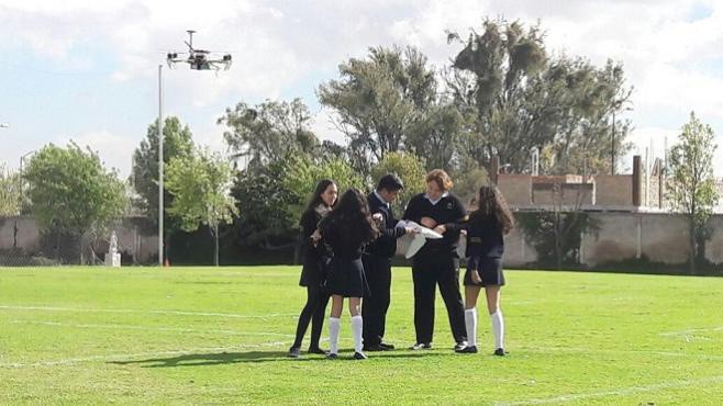 Presentan drones anti bullying Presentan drones anti bullying