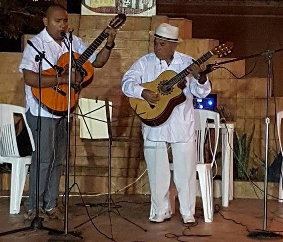 Rinden homenaje a trovador sucileño Rinden homenaje a trovador sucileño