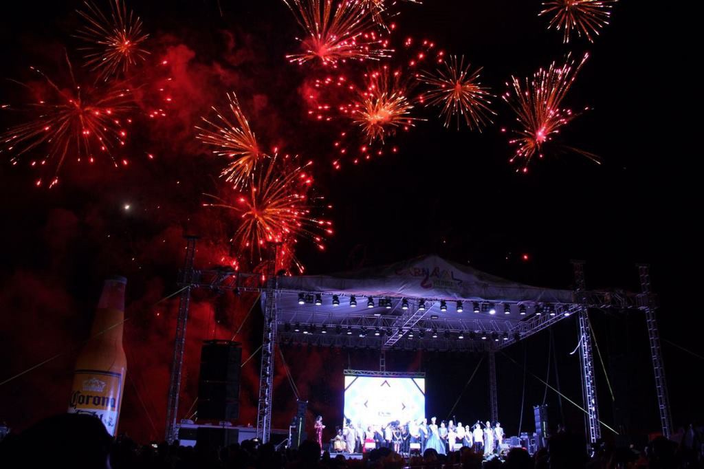 Ritmo, fiesta y diversión 100% familiar Ritmo, fiesta y diversión 100% familiar