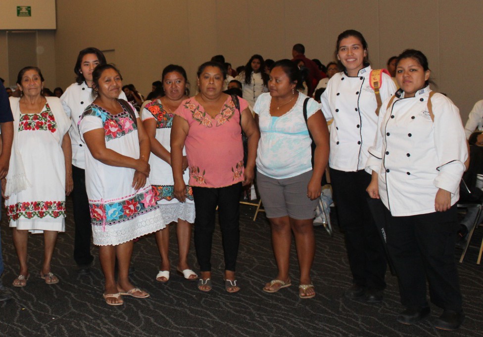 Realizan Jornada de Capacitación de Cocineras Tradicionales Realizan Jornada de Capacitación de Cocineras Tradicionales