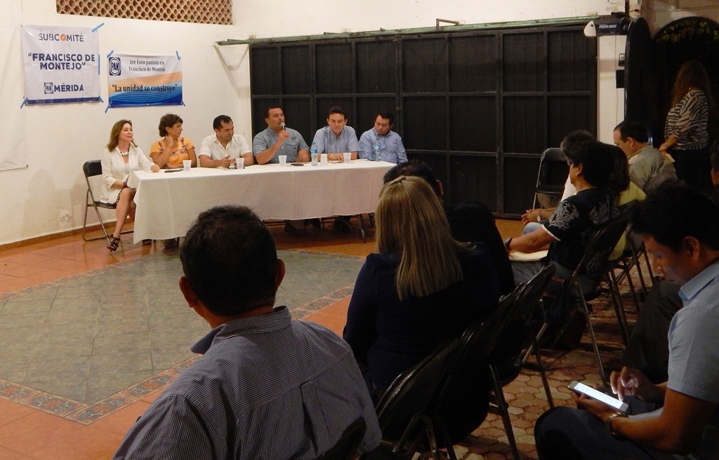 Realizan foro de unidad panista Realizan foro de unidad panista