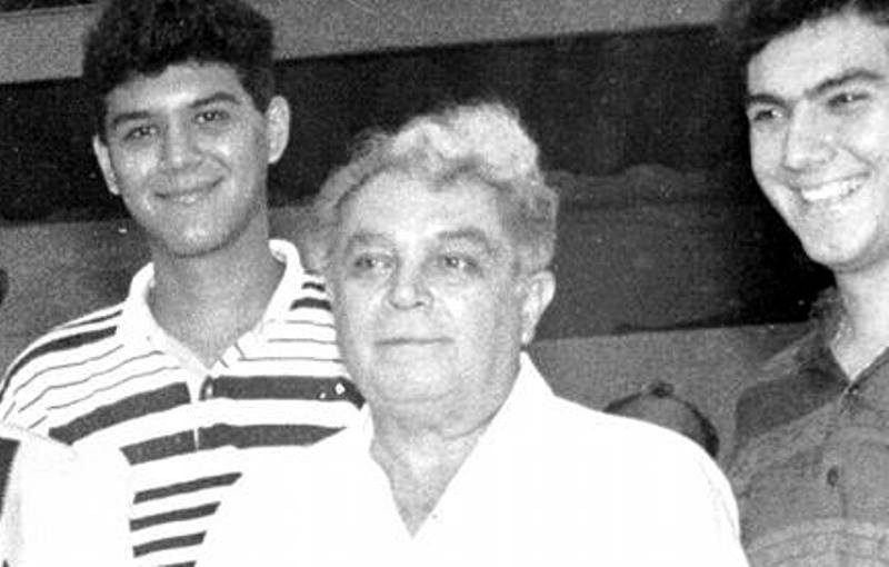 Intentan ensuciar la memoria de Víctor Cervera Pacheco Intentan ensuciar la memoria de Víctor Cervera Pacheco
