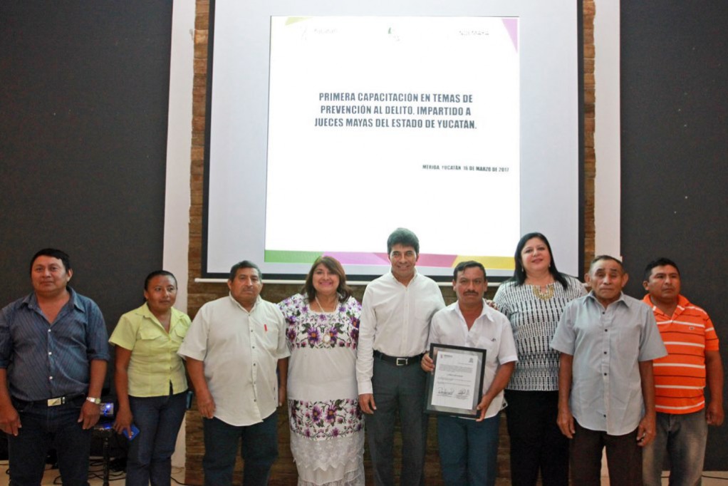 Certifican a jueces mayas por FGE y el Indemaya Certifican a jueces mayas por FGE y el Indemaya