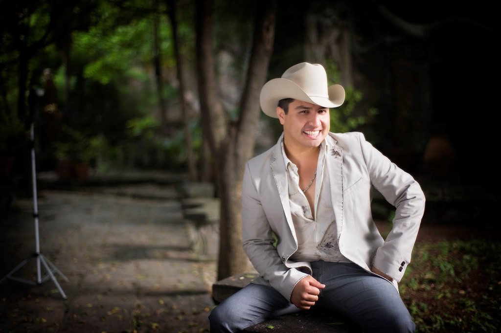 Hoy, Julión Álvarez en el Coliseo Hoy, Julión Álvarez en el Coliseo
