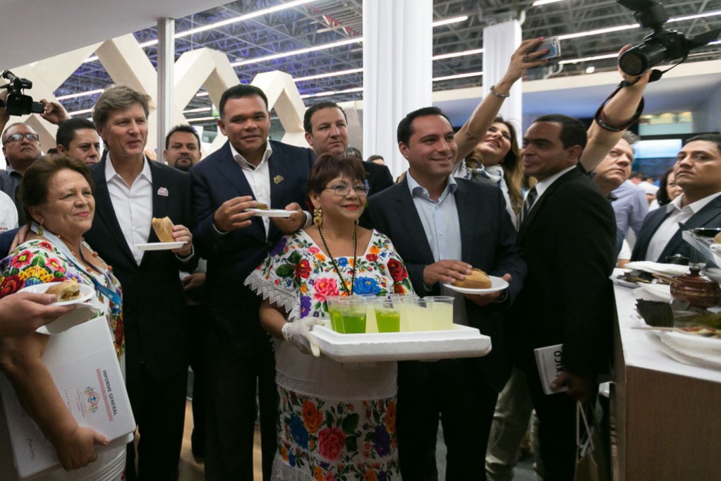 Cocineras yucatecas en el Tianguis Turístico 2017 Cocineras yucatecas en el Tianguis Turístico 2017