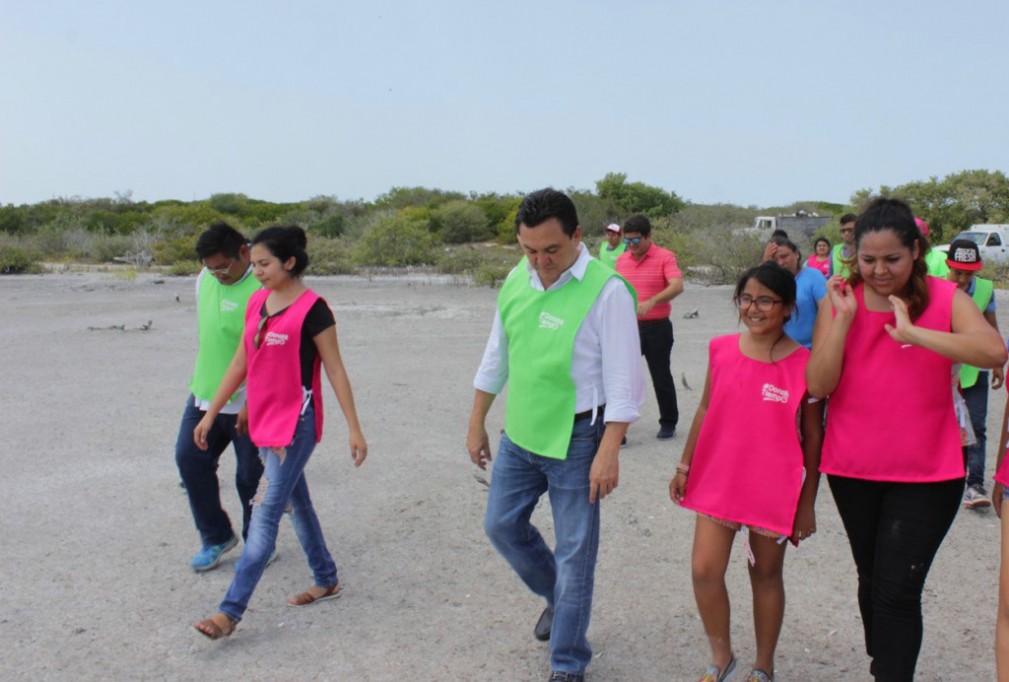 #Donomitiempo para una playa limpia en vacaciones #Donomitiempo para una playa limpia en vacaciones
