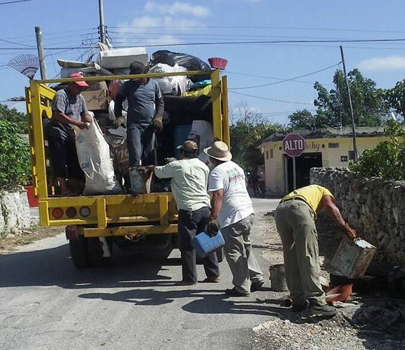 Recogen 20 toneladas de cacharros en Sucilá Recogen 20 toneladas de cacharros en Sucilá
