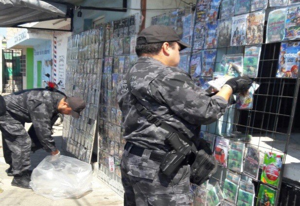 Aseguran más de 3 mil discos apócrifos en Valladolid Aseguran más de 3 mil discos apócrifos en Valladolid
