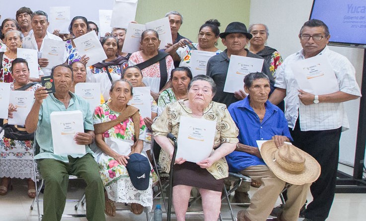 Más yucatecos aprovechan el programa "Cabecitas Blancas" Más yucatecos aprovechan el programa "Cabecitas Blancas"