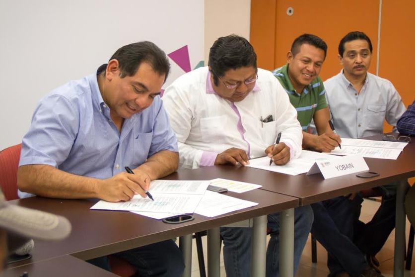 Se comprometen 80 municipios a educar con valores Se comprometen 80 municipios a educar con valores