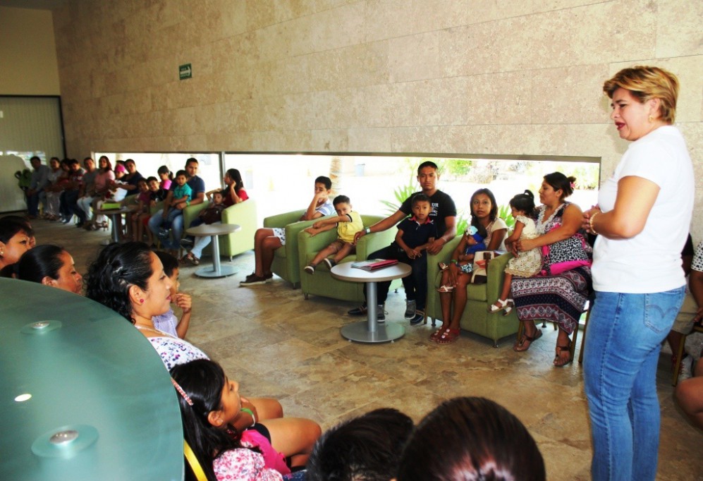 Celebran Día del Niño en el Isstey Celebran Día del Niño en el Isstey