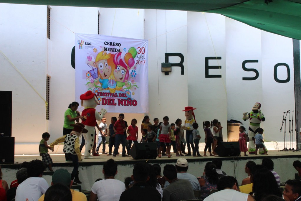 La alegría de los niños invadió el Cereso de Mérida La alegría de los niños invadió el Cereso de Mérida