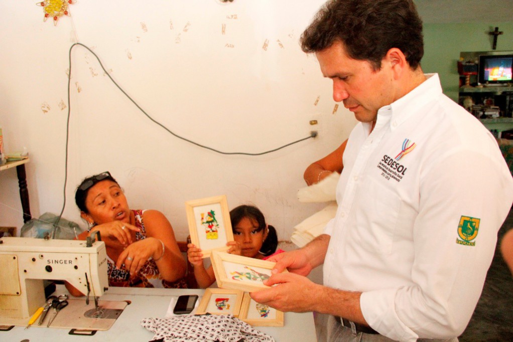 Fortalecen micronegocios con créditos sociales Fortalecen micronegocios con créditos sociales