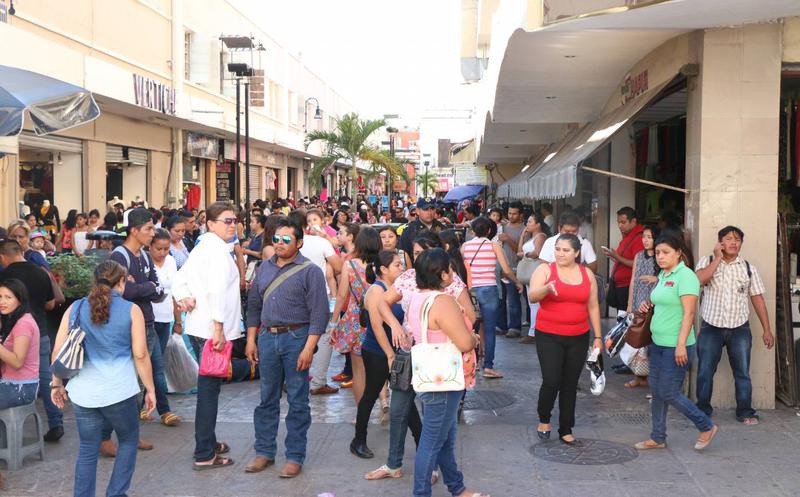 A pesar de la efeméride, el comercio laboró normalmente A pesar de la efeméride, el comercio laboró normalmente