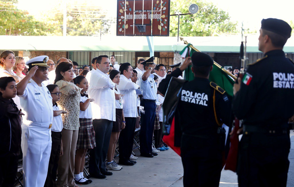 Firme compromiso, por el bienestar de Yucatán y México Firme compromiso, por el bienestar de Yucatán y México