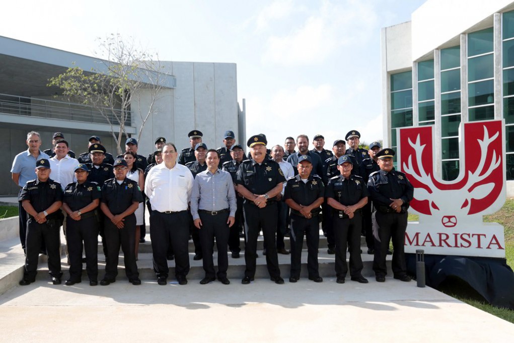 Capacitan a policías de Mérida Capacitan a policías de Mérida