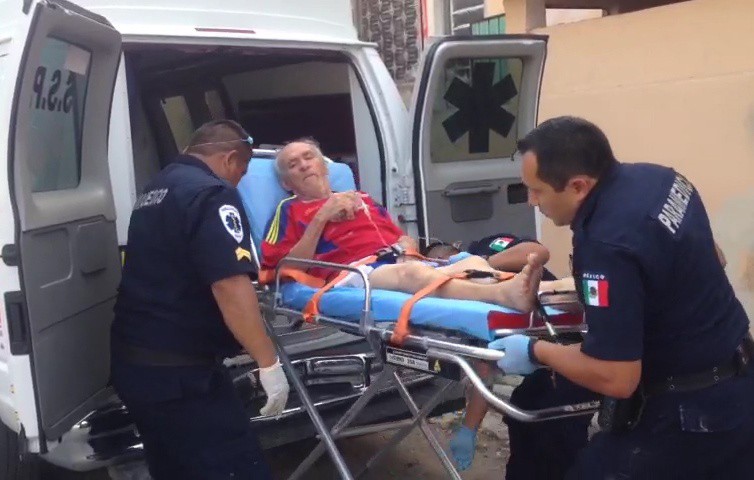 Paramédicos de la SSP salvan la vida de un adulto mayor Paramédicos de la SSP salvan la vida de un adulto mayor