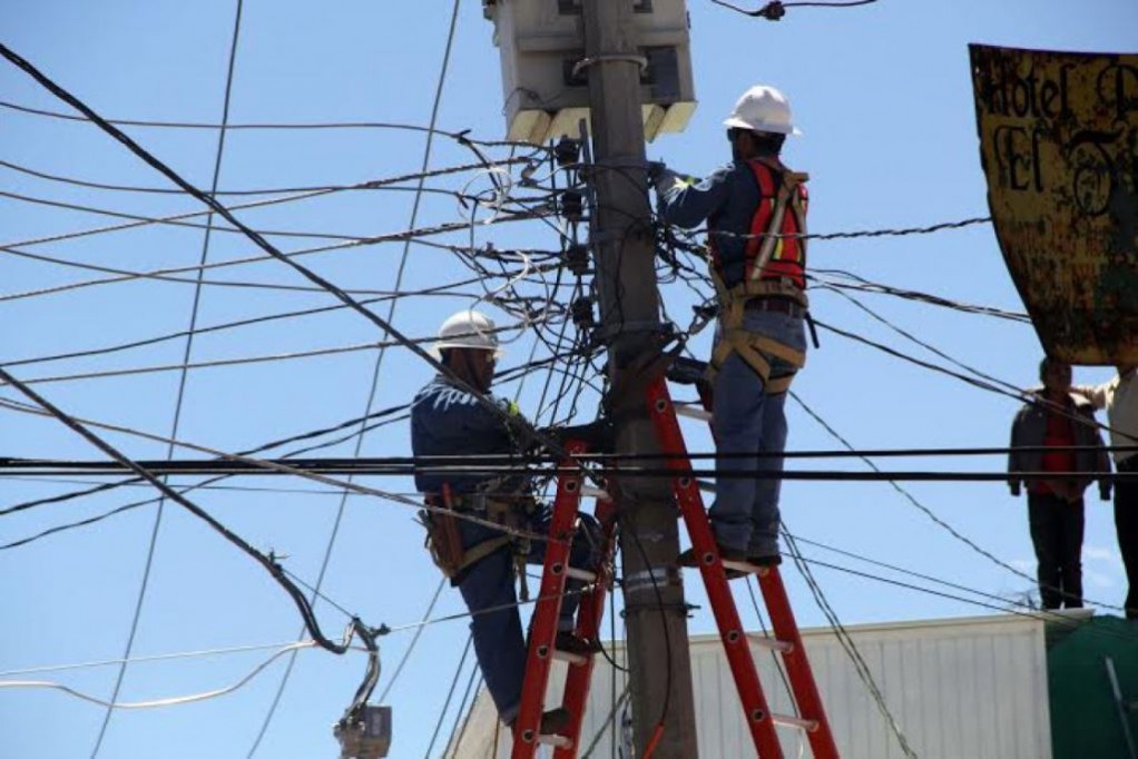 Restablece la CFE el suministro de energía eléctrica al 99% Restablece la CFE el suministro de energía eléctrica al 99%