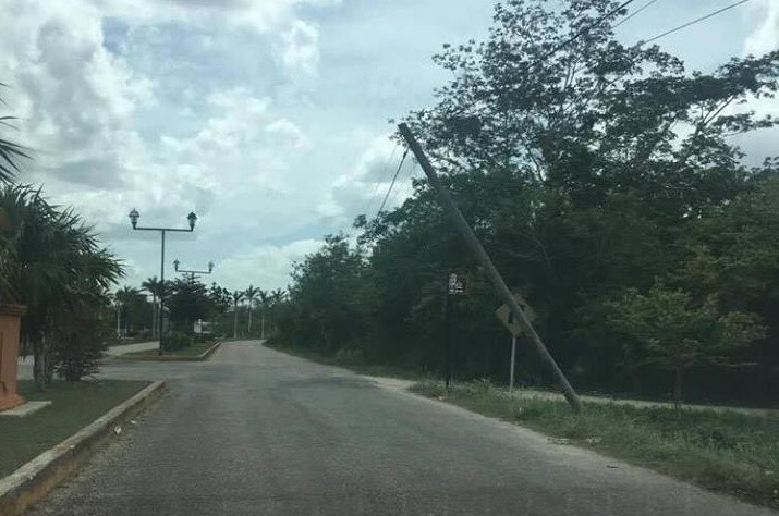 Piden retirar un poste en Valladolid Piden retirar un poste en Valladolid