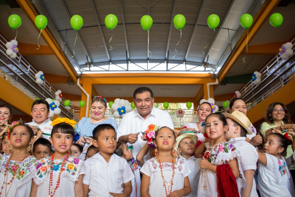 Ya son 128 domos entregados a escuelas Ya son 128 domos entregados a escuelas