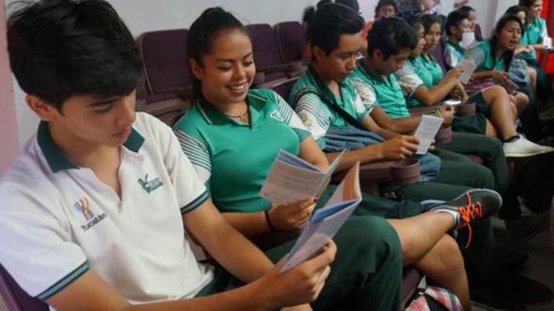 Más de 10 mil estudiantes ya cuentan con servicio médico del IMSS Más de 10 mil estudiantes ya cuentan con servicio médico del IMSS