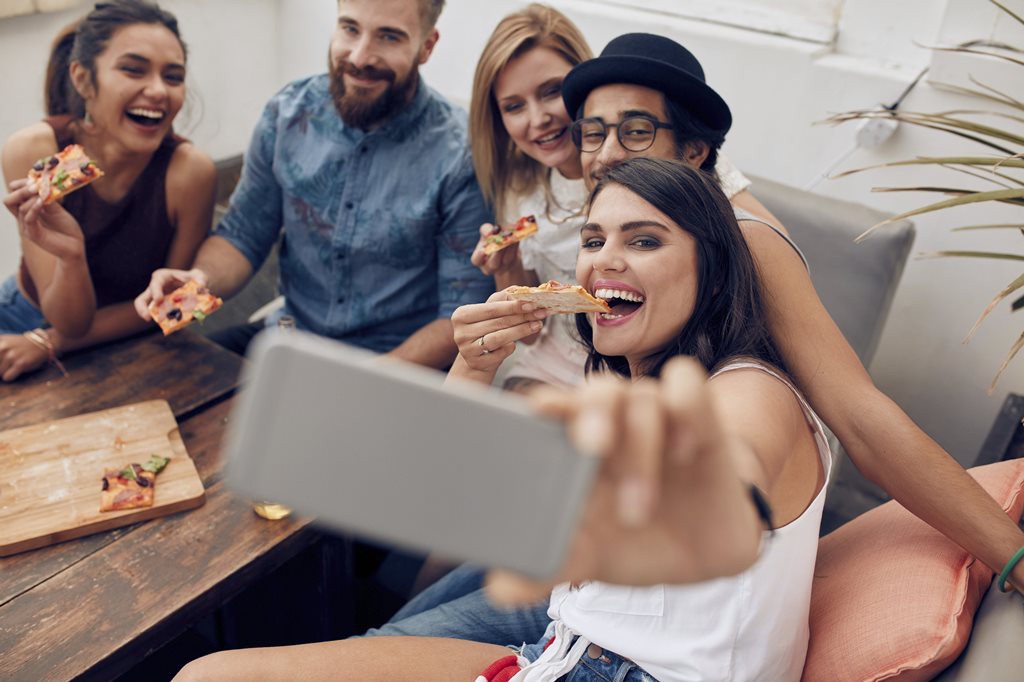 Millennials prefieren vivir experiencias que ahorrar Millennials prefieren vivir experiencias que ahorrar