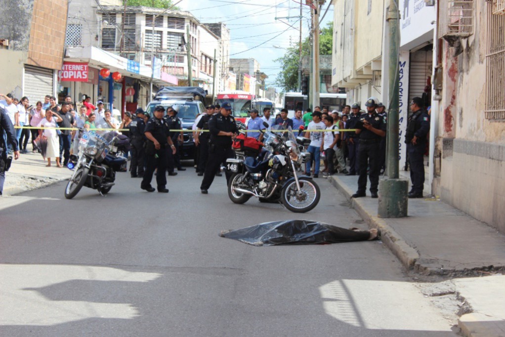 Fallece persona en la calle 52 entre 63 y 65 Fallece persona en la calle 52 entre 63 y 65