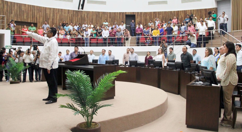 Rinde protesta el nuevo Auditor Superior Rinde protesta el nuevo Auditor Superior