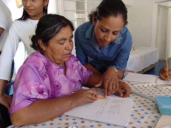 130 mil analfabetas en Yucatán 130 mil analfabetas en Yucatán
