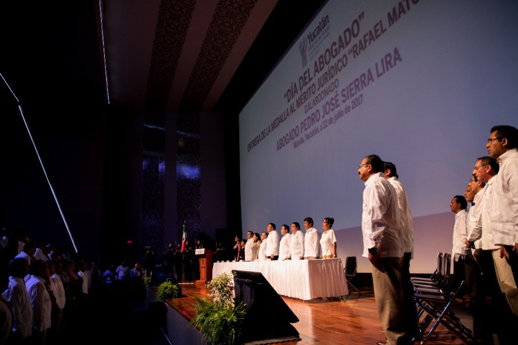 Abogados yucatecos, defensores de la patria