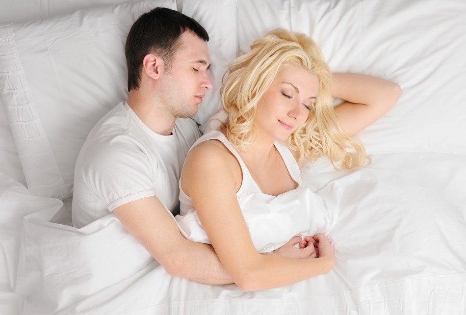 La mejor postura para disfrutar en la cama La mejor postura para disfrutar en la cama