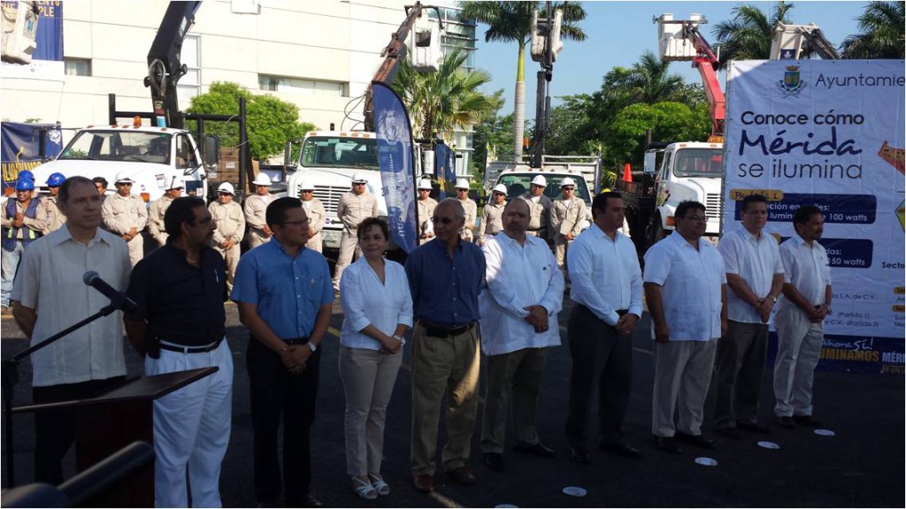 El cambio de luminarias y demandas se atenderán en tiempo y forma: Renán Barrera.