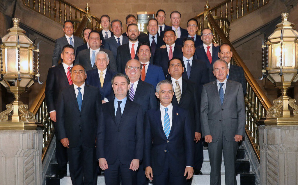 Integrantes de la Conago se reúnen con Nuño Integrantes de la Conago se reúnen con Nuño