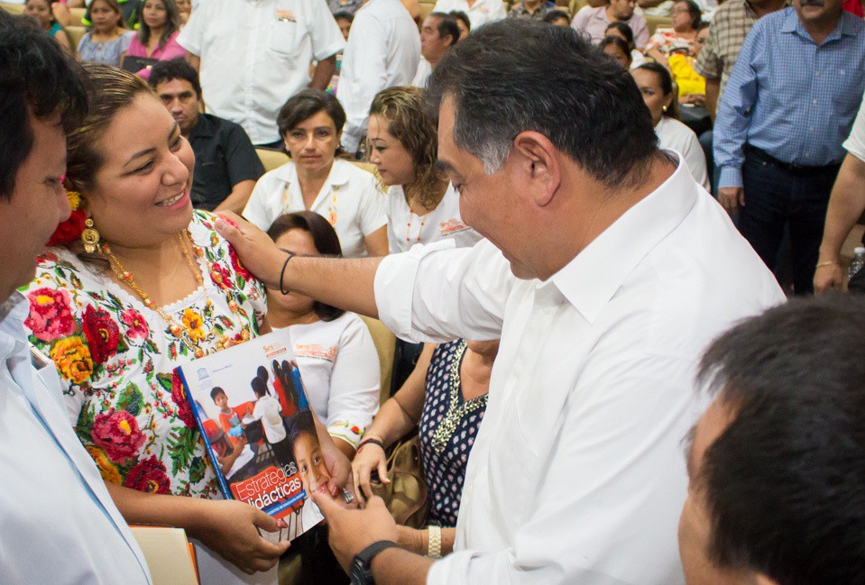 Guía de Educación Indígena adoptada por la Unesco Guía de Educación Indígena adoptada por la Unesco