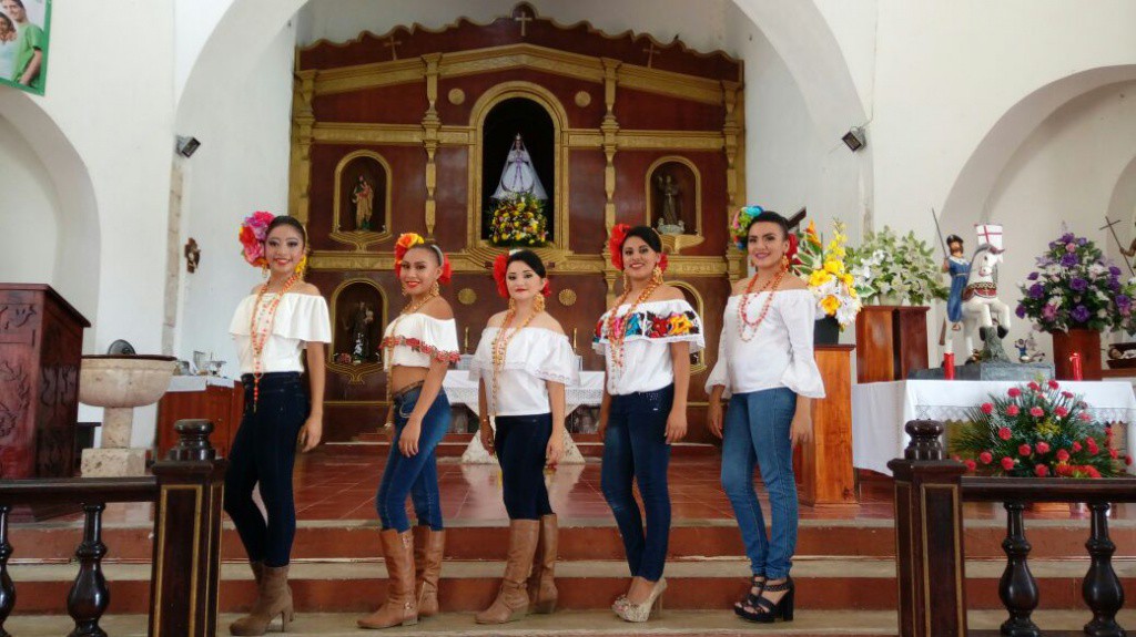 5 Sucileñas quieren ser la Reina de la Feria Patronal 5 Sucileñas quieren ser la Reina de la Feria Patronal